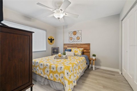 Copropriété à vendre à Tampa, Floride: 3 chambres, 154.96 m2 № 2342506 - photo 29