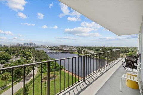Copropriété à vendre à Tampa, Floride: 3 chambres, 154.96 m2 № 2342506 - photo 7