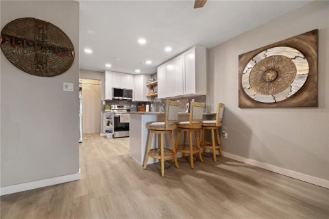 Copropriété à vendre à Tampa, Floride: 3 chambres, 154.96 m2 № 2342506 - photo 13