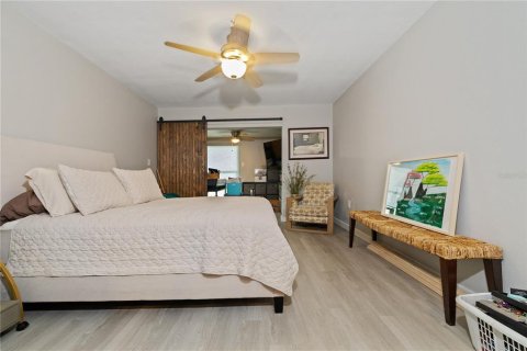 Copropriété à vendre à Tampa, Floride: 3 chambres, 154.96 m2 № 2342506 - photo 4