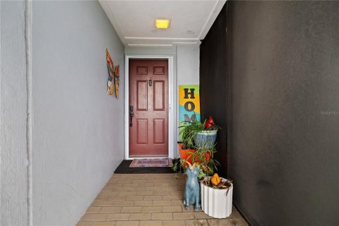 Copropriété à vendre à Tampa, Floride: 3 chambres, 154.96 m2 № 2342506 - photo 8