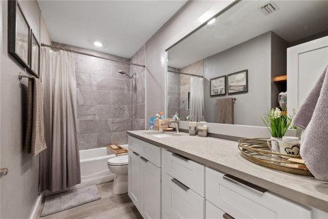 Copropriété à vendre à Tampa, Floride: 3 chambres, 154.96 m2 № 2342506 - photo 30