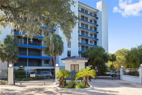 Copropriété à vendre à Tampa, Floride: 3 chambres, 154.96 m2 № 2342506 - photo 6