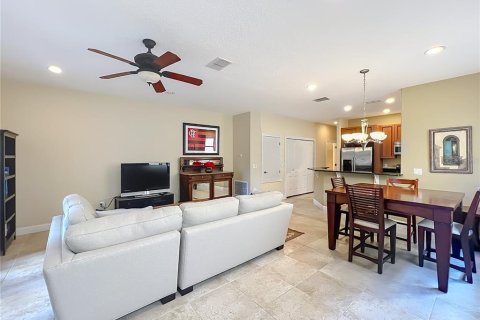 Dúplex en venta en Orlando, Florida, 3 dormitorios, 158.96 m2 № 2418870 - foto 14