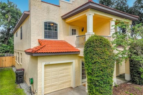 Dúplex en venta en Orlando, Florida, 3 dormitorios, 158.96 m2 № 2418870 - foto 2
