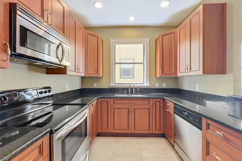 Dúplex en venta en Orlando, Florida, 3 dormitorios, 158.96 m2 № 2418870 - foto 6