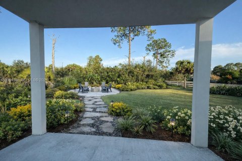 Casa en venta en Lehigh Acres, Florida, 2 dormitorios № 2081105 - foto 14