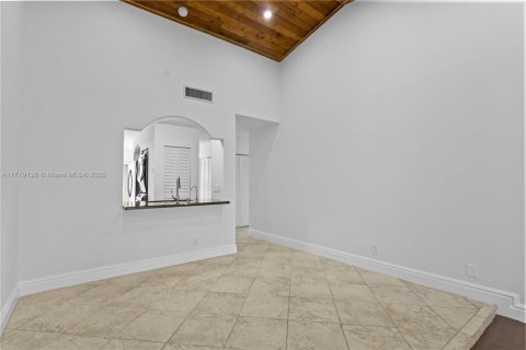 House in Sunrise, Florida 2 bedrooms, 112.13 sq.m. № 1862926 - photo 29