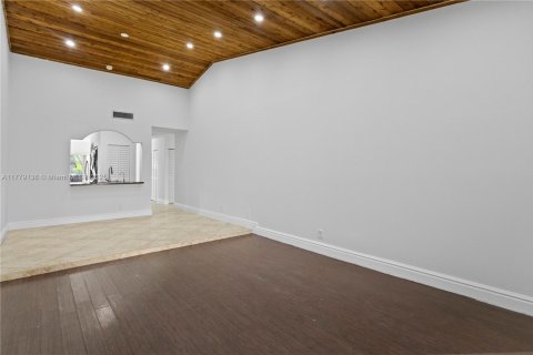 House in Sunrise, Florida 2 bedrooms, 112.13 sq.m. № 1862926 - photo 24