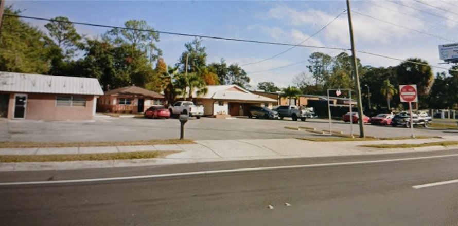 Immobilier commercial à Land O' Lakes, Floride 587.33 m2 № 2207552