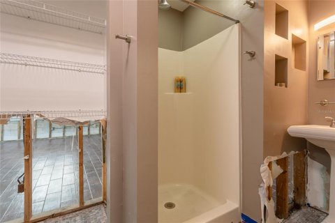House in Saint Petersburg, Florida 3 bedrooms, 106.56 sq.m. № 1883315 - photo 17