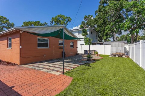 House in Saint Petersburg, Florida 3 bedrooms, 106.56 sq.m. № 1883315 - photo 7