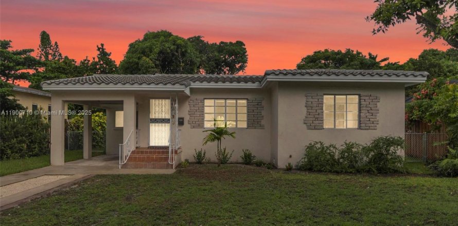 Дом в Майами, Флорида 2 спальни, 98.48м2 № 1956023