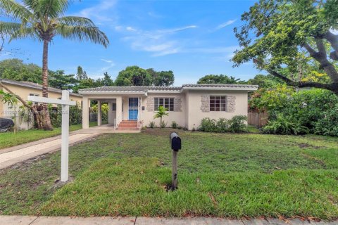 Снять в аренду виллу или дом в Майами, Флорида 2 спальни, 98.48м2, № 1956023 - фото 30