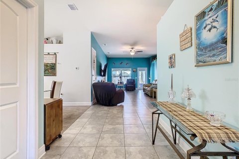 House in Haines City, Florida 4 bedrooms, 168.62 sq.m. № 1514296 - photo 6