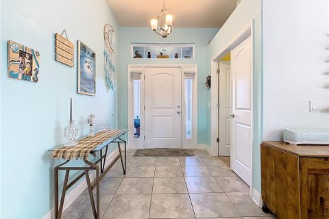 House in Haines City, Florida 4 bedrooms, 168.62 sq.m. № 1514296 - photo 7