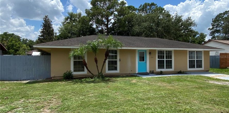 House in DeBary, Florida 5 bedrooms, 228.82 sq.m. № 1784355