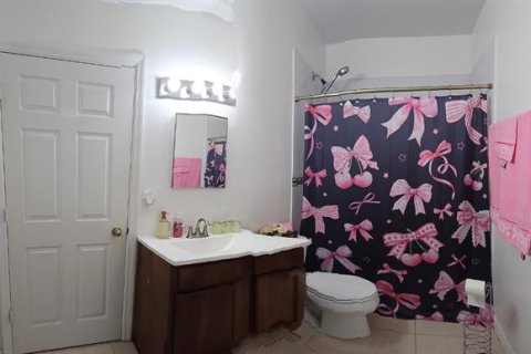House in Kissimmee, Florida 6 bedrooms, 328.32 sq.m. № 1733529 - photo 11