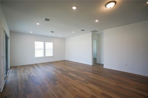 House in Palm Coast, Florida 2 bedrooms, 220.09 sq.m. № 2330437 - photo 3