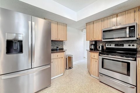 Купить виллу или дом в Ларго, Флорида 6 комнат, 148.09м2, № 2236240 - фото 9