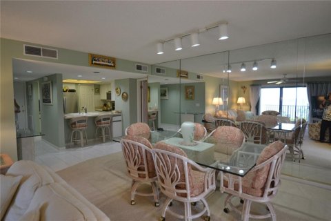 Condominio en alquiler en Tarpon Springs, Florida, 2 dormitorios, 118.91 m2 № 1717217 - foto 10