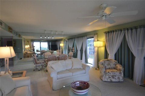 Condominio en alquiler en Tarpon Springs, Florida, 2 dormitorios, 118.91 m2 № 1717217 - foto 5