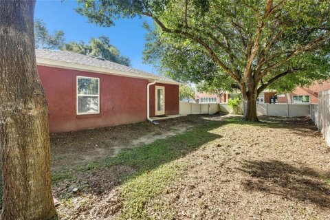 House in Eustis, Florida 3 bedrooms, 126.63 sq.m. № 1841599 - photo 24