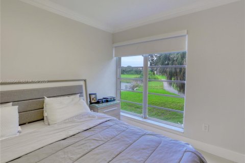 Copropriété à louer à Miami, Floride: 1 chambre, 77.85 m2 № 2051612 - photo 4