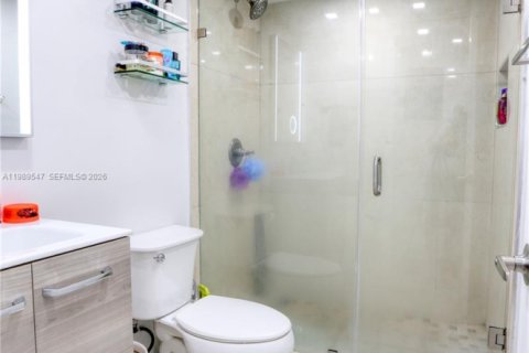 Copropriété à louer à Miami, Floride: 1 chambre, 77.85 m2 № 2051612 - photo 6