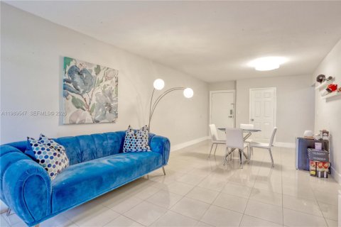 Condo à Miami, Floride, 1 chambre  № 2051612