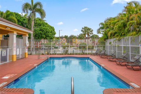 Touwnhouse à louer à Homestead, Floride: 2 chambres, 110.55 m2 № 2072947 - photo 27
