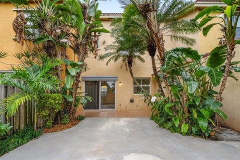 Touwnhouse à louer à Homestead, Floride: 2 chambres, 110.55 m2 № 2072947 - photo 24