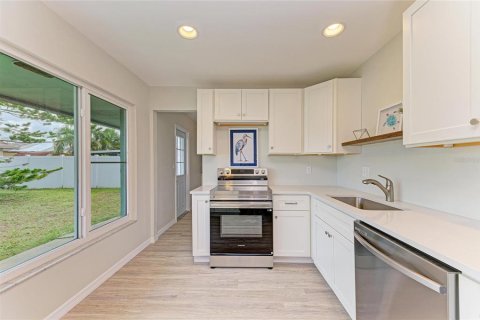 Casa en venta en Bradenton, Florida, 2 dormitorios, 98.01 m2 № 1916117 - foto 12