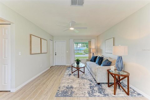 Casa en venta en Bradenton, Florida, 2 dormitorios, 98.01 m2 № 1916117 - foto 3