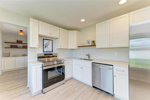 Casa en venta en Bradenton, Florida, 2 dormitorios, 98.01 m2 № 1916117 - foto 13