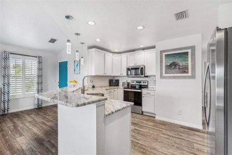 Casa en venta en Hernando Beach, Florida, 4 dormitorios, 142.51 m2 № 1524218 - foto 10