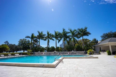 Condo in Tampa, Florida, 3 bedrooms  № 1640010 - photo 19
