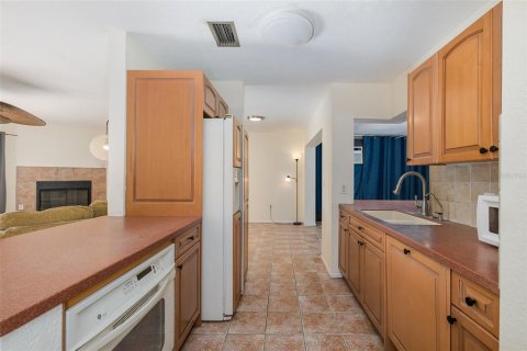 House in Holiday, Florida 2 bedrooms, 181.72 sq.m. № 2424255 - photo 20