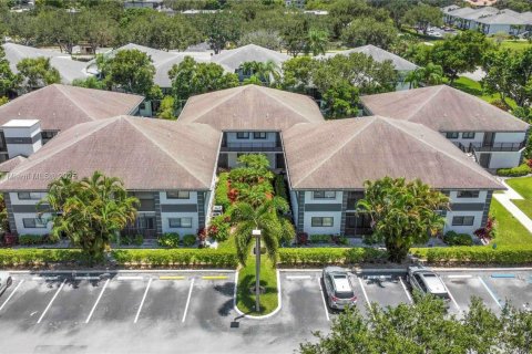 Condominio en venta en Delray Beach, Florida, 2 dormitorios, 107.77 m2 № 1842542 - foto 19