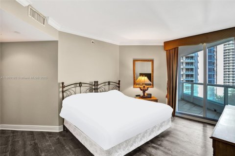 Condominio en alquiler en Aventura, Florida, 3 dormitorios, 249.91 m2 № 1889687 - foto 22