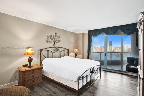 Condominio en alquiler en Aventura, Florida, 3 dormitorios, 249.91 m2 № 1889687 - foto 12