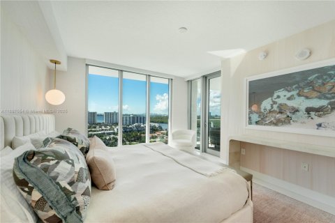 Condo in Sunny Isles Beach, Florida, 3 bedrooms  № 1949630 - photo 19
