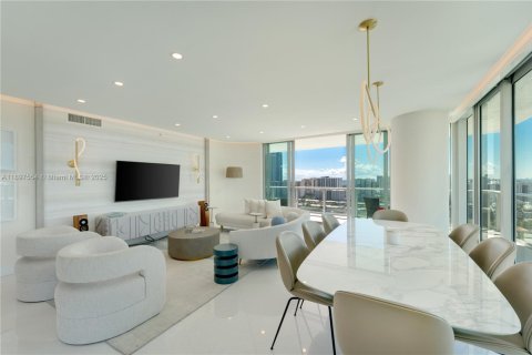 Condo in Sunny Isles Beach, Florida, 3 bedrooms  № 1949630 - photo 3