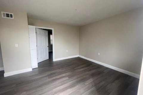 Appartement à louer à West Palm Beach, Floride: 1 chambre, 734.86 m2 № 2084228 - photo 6
