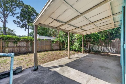 House in New Smyrna Beach, Florida 5 bedrooms, 221.2 sq.m. № 2149048 - photo 29
