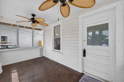 House in New Smyrna Beach, Florida 5 bedrooms, 221.2 sq.m. № 2149048 - photo 3
