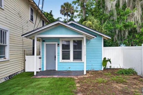 House in New Smyrna Beach, Florida 5 bedrooms, 221.2 sq.m. № 2149048 - photo 2