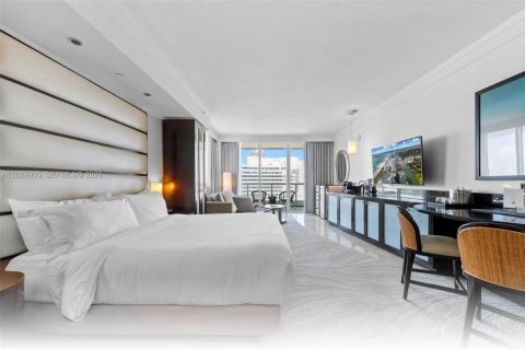 Condo in Miami Beach, Florida  № 2086476 - photo 5