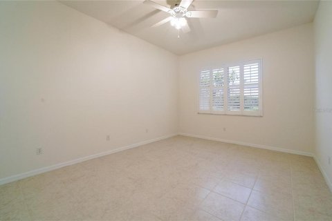 House in Lake Mary, Florida 4 bedrooms, 206.43 sq.m. № 2209266 - photo 14
