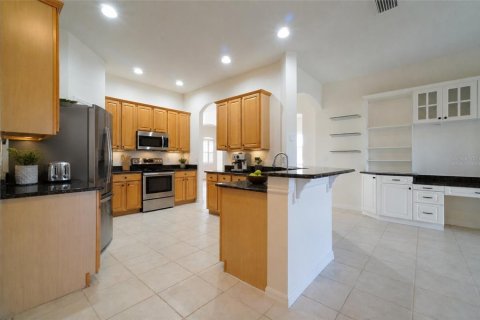 House in Lake Mary, Florida 4 bedrooms, 206.43 sq.m. № 2209266 - photo 10